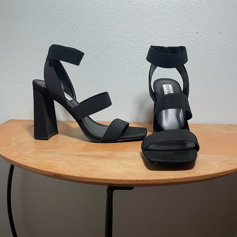 Steve Madden Black Chunky Heel